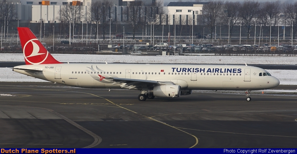 TC-JSD Airbus A321 Turkish Airlines by Rolf Zevenbergen