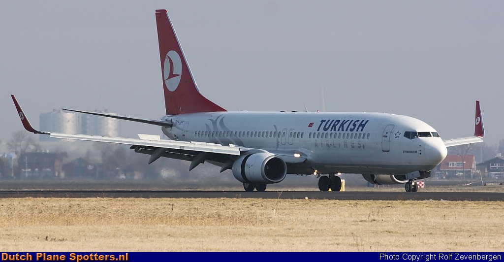 TC-JFF Boeing 737-800 Turkish Airlines by Rolf Zevenbergen