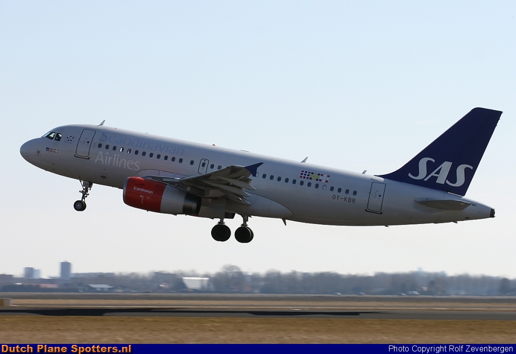 OY-KBR Airbus A319 SAS Scandinavian Airlines by Rolf Zevenbergen