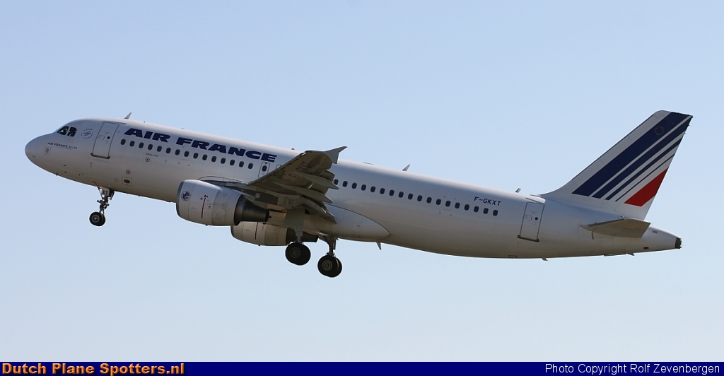 F-GKXT Airbus A320 Air France by Rolf Zevenbergen