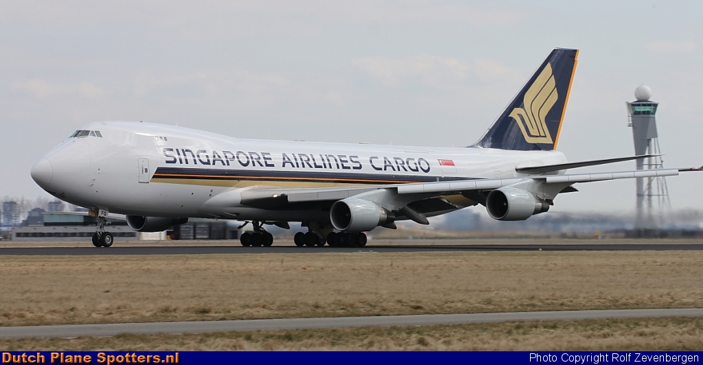 9V-SFQ Boeing 747-400 Singapore Airlines Cargo by Rolf Zevenbergen