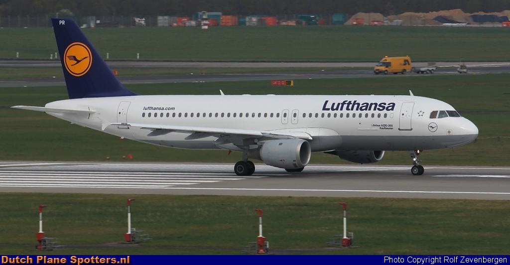D-AIPR Airbus A320 Lufthansa by Rolf Zevenbergen