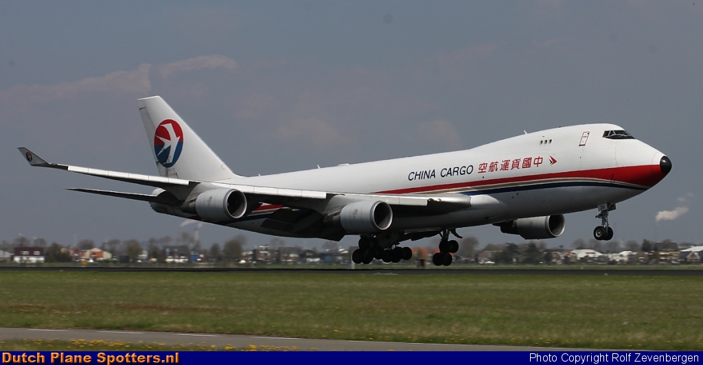 B-2426 Boeing 747-400 China Cargo Airlines by Rolf Zevenbergen