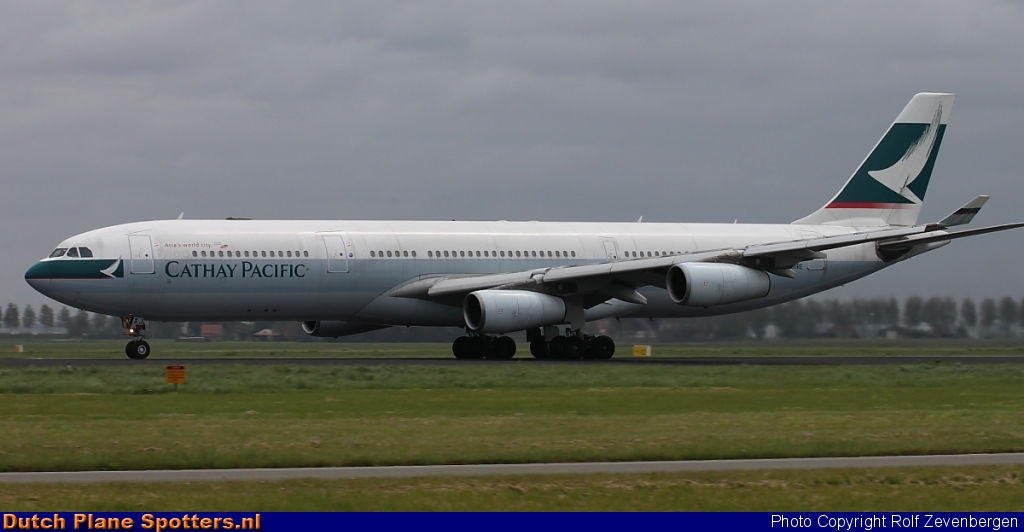 B-HXJ Airbus A340-300 Cathay Pacific by Rolf Zevenbergen