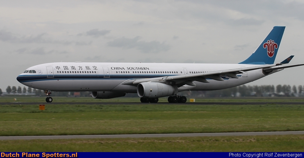 B-6111 Airbus A330-300 China Southern by Rolf Zevenbergen