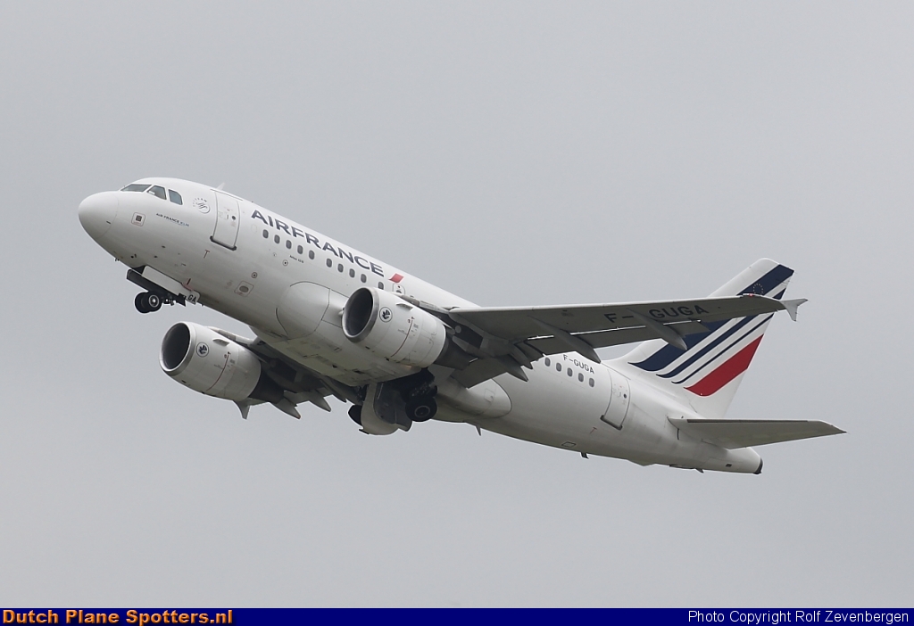 F-GUGA Airbus A318 Air France by Rolf Zevenbergen