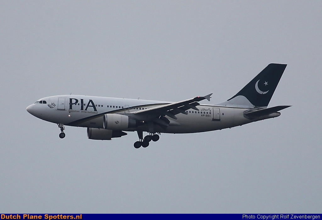 AP-BEC Airbus A310 PIA Pakistan International Airlines by Rolf Zevenbergen