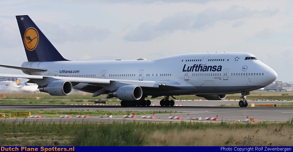 D-ABVR Boeing 747-400 Lufthansa by Rolf Zevenbergen