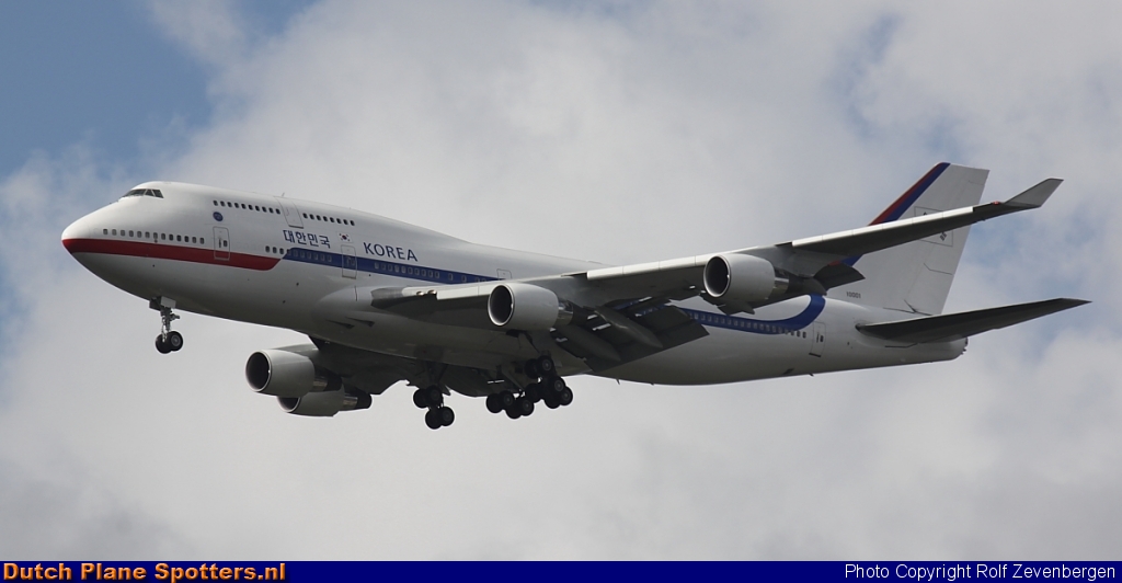 10001 Boeing 747-400 MIL - South Korean Air Force by Rolf Zevenbergen