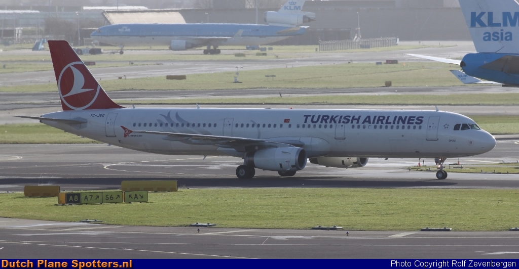 TC-JSG Airbus A321 Turkish Airlines by Rolf Zevenbergen