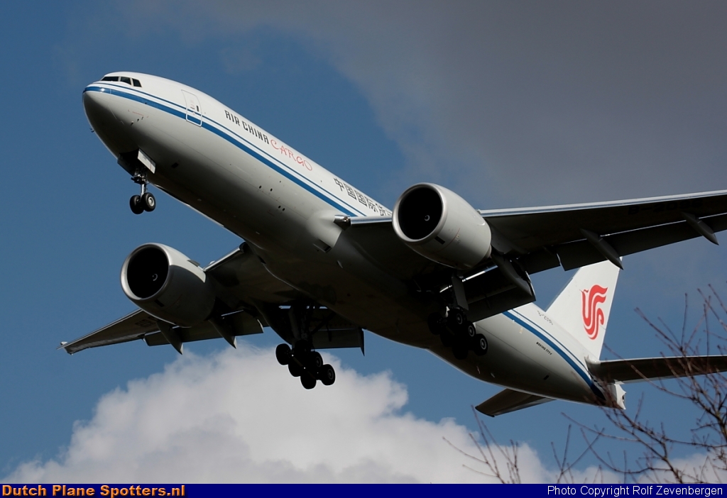 B-2096 Boeing 777-F Air China Cargo by Rolf Zevenbergen