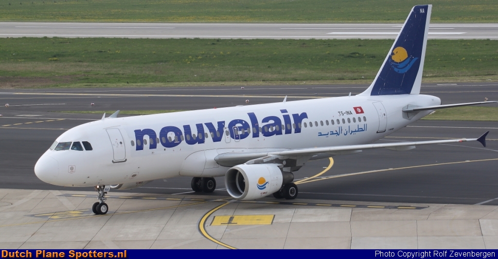 TS-INA Airbus A320 Nouvelair by Rolf Zevenbergen