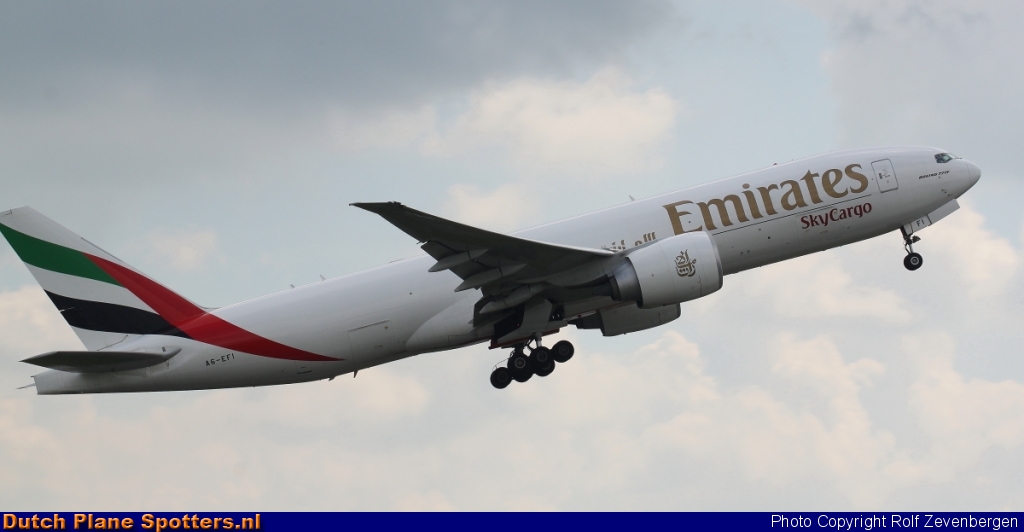 A6-EFI Boeing 777-F Emirates Sky Cargo by Rolf Zevenbergen