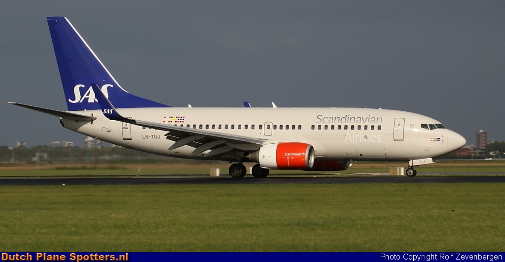 LN-TUJ Boeing 737-700 SAS Scandinavian Airlines by Rolf Zevenbergen
