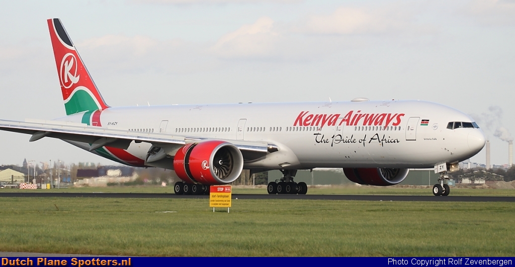 5Y-KZY Boeing 777-300 Kenya Airways by Rolf Zevenbergen