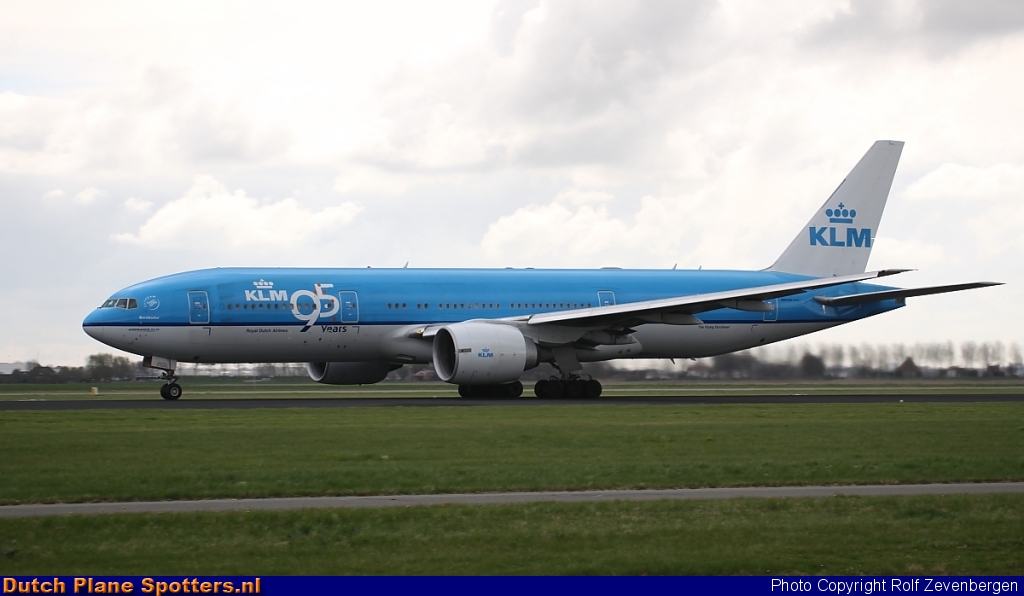 PH-BQB Boeing 777-200 KLM Royal Dutch Airlines by Rolf Zevenbergen