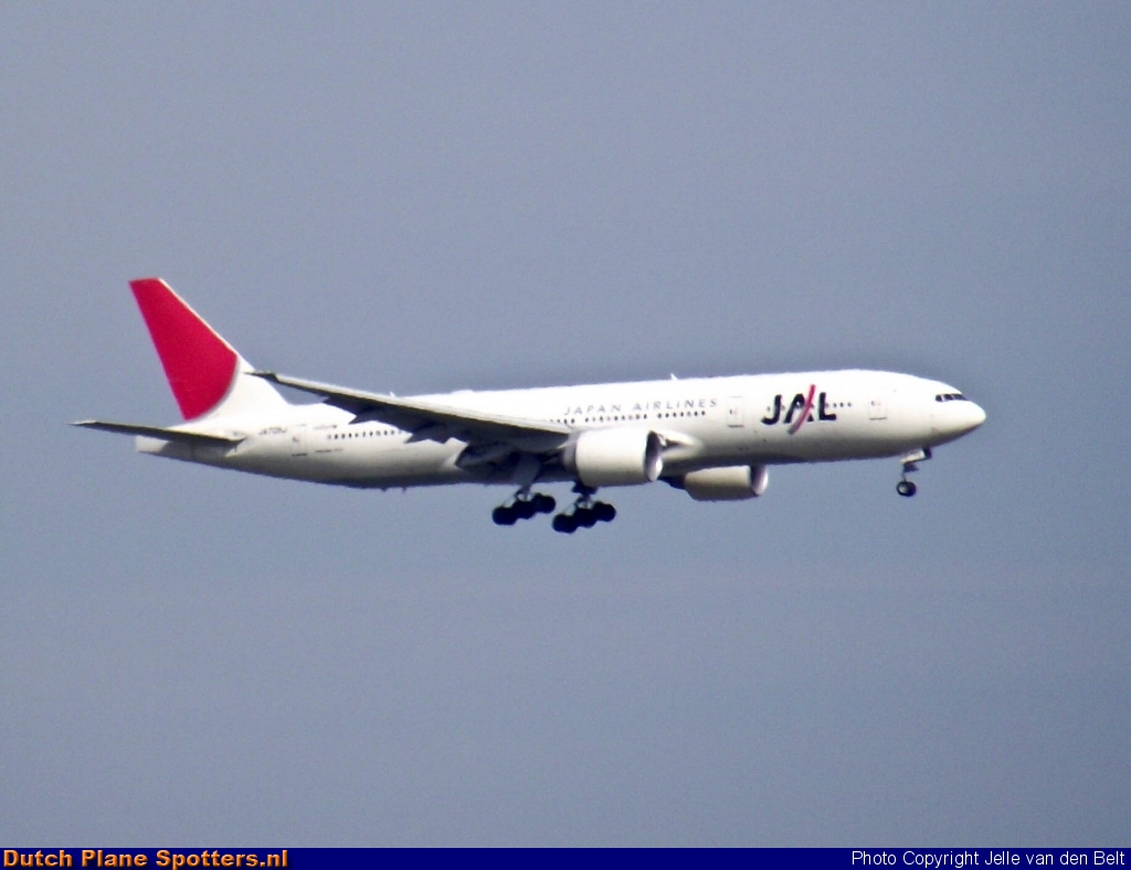 JA708J Boeing 777-200 JAL - Japan Airlines by Jelle van den Belt