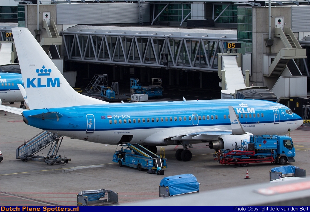 PH-BGH Boeing 737-700 KLM Royal Dutch Airlines by Jelle van den Belt