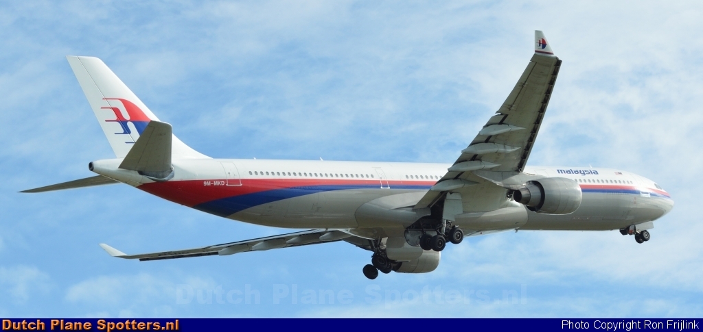 9M-MKD Airbus A330-300 Malaysia Airlines by Ron Frijlink