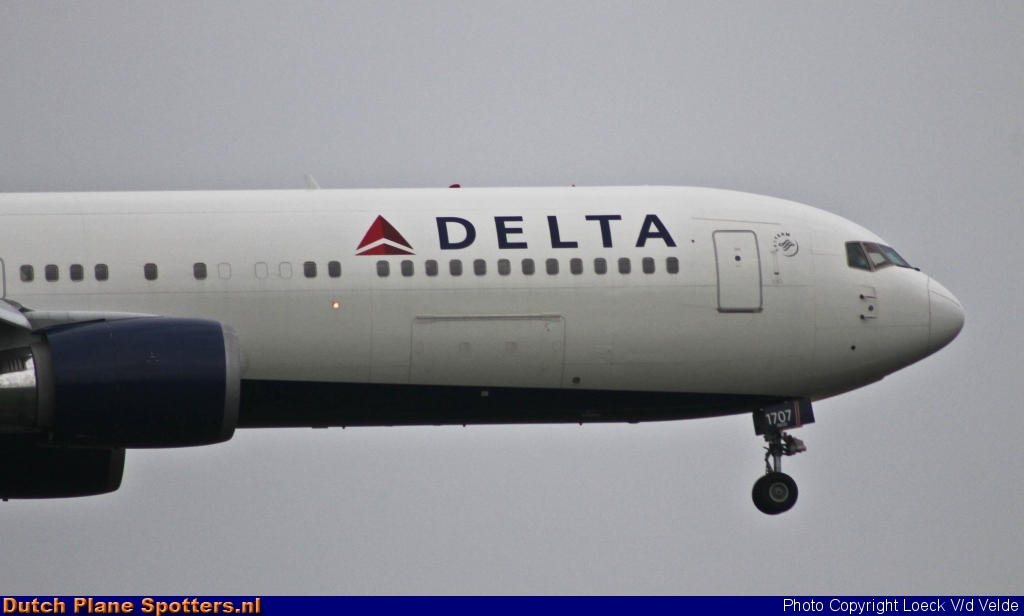N177DZ Boeing 767-300 Delta Airlines by Loeck V/d Velde