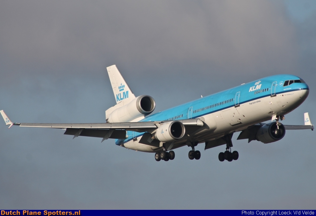 PH-KCK McDonnell Douglas MD-11 KLM Royal Dutch Airlines by Loeck V/d Velde