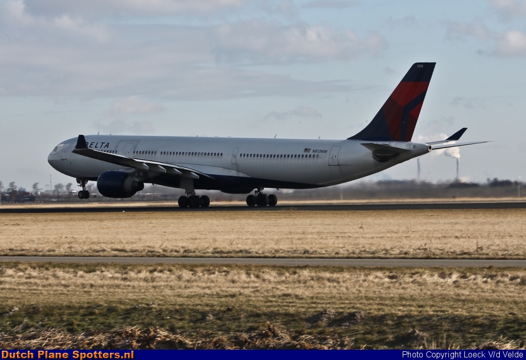 N813NW Airbus A330-200 Delta Airlines by Loeck V/d Velde