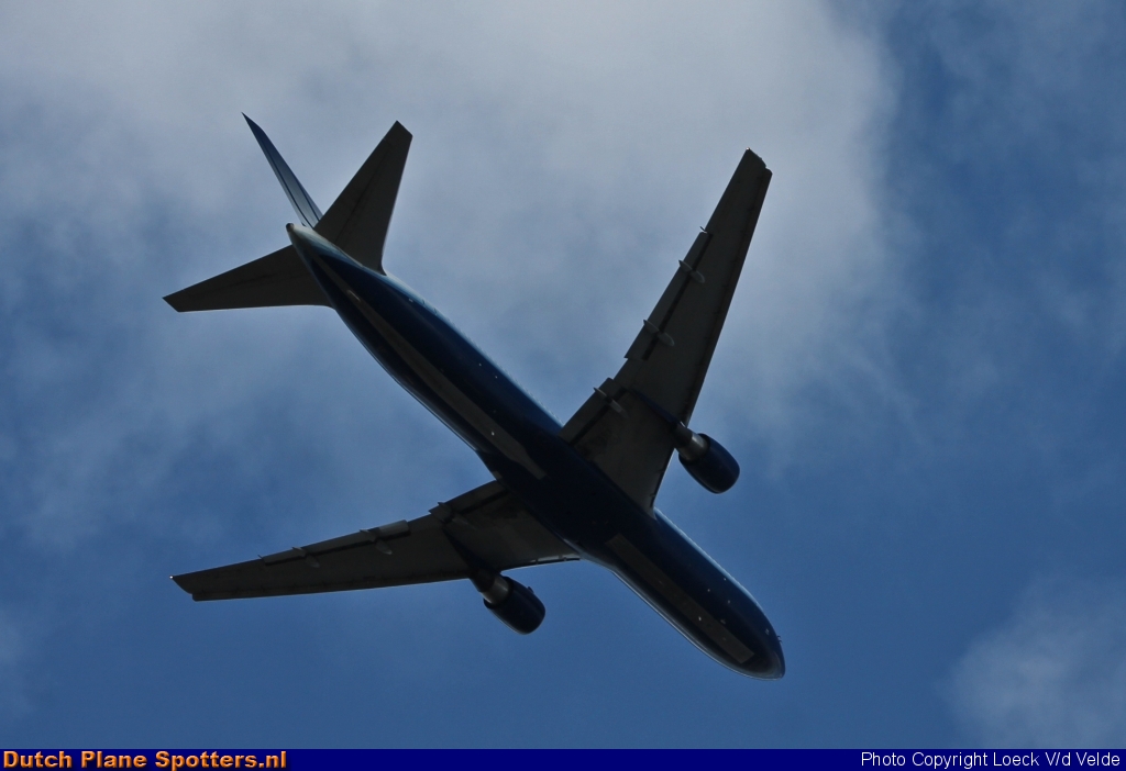 N648UA Boeing 767-300 United Airlines by Loeck V/d Velde