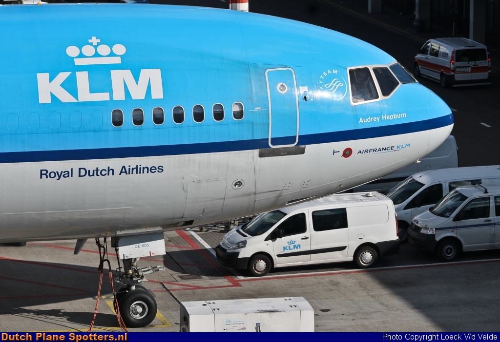 PH-KCE McDonnell Douglas MD-11 KLM Royal Dutch Airlines by Loeck V/d Velde