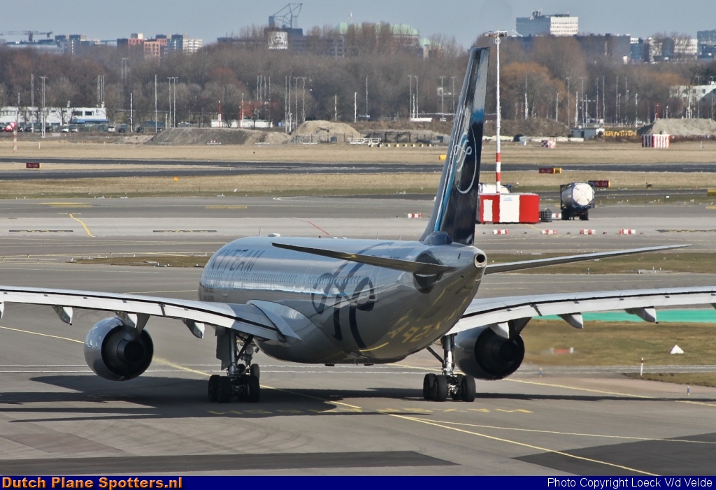 B-6528 Airbus A330-200 China Southern by Loeck V/d Velde