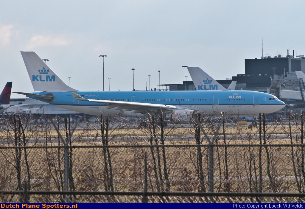 PH-AOF Airbus A330-200 KLM Royal Dutch Airlines by Loeck V/d Velde