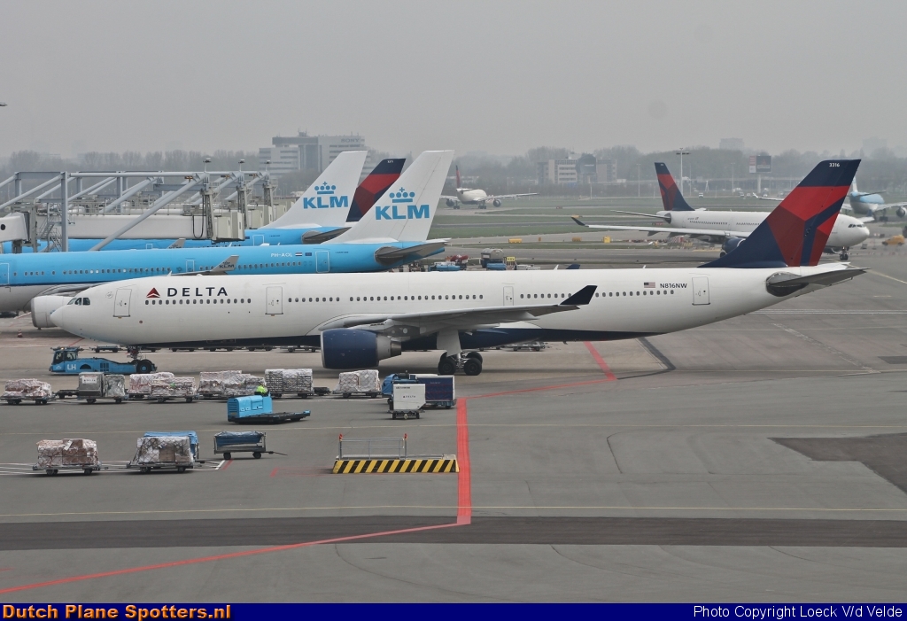 N816NW Airbus A330-300 Delta Airlines by Loeck V/d Velde