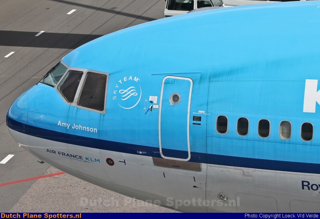 PH-KCA McDonnell Douglas MD-11 KLM Royal Dutch Airlines by Loeck V/d Velde