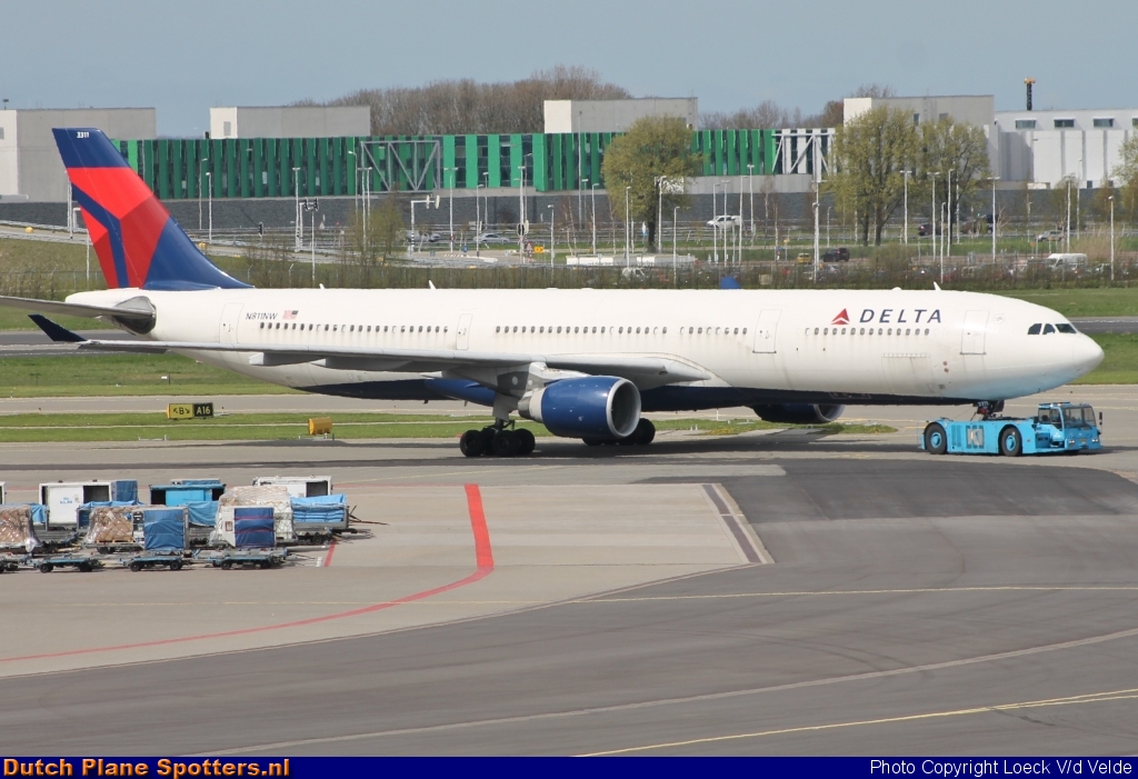 N811NW Airbus A330-300 Delta Airlines by Loeck V/d Velde