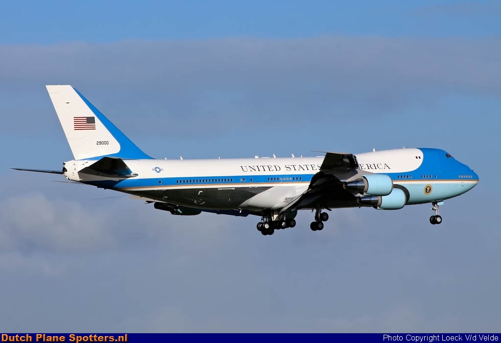 92-9000 Boeing 747-200 (VC-25) MIL - US Air Force by Loeck V/d Velde