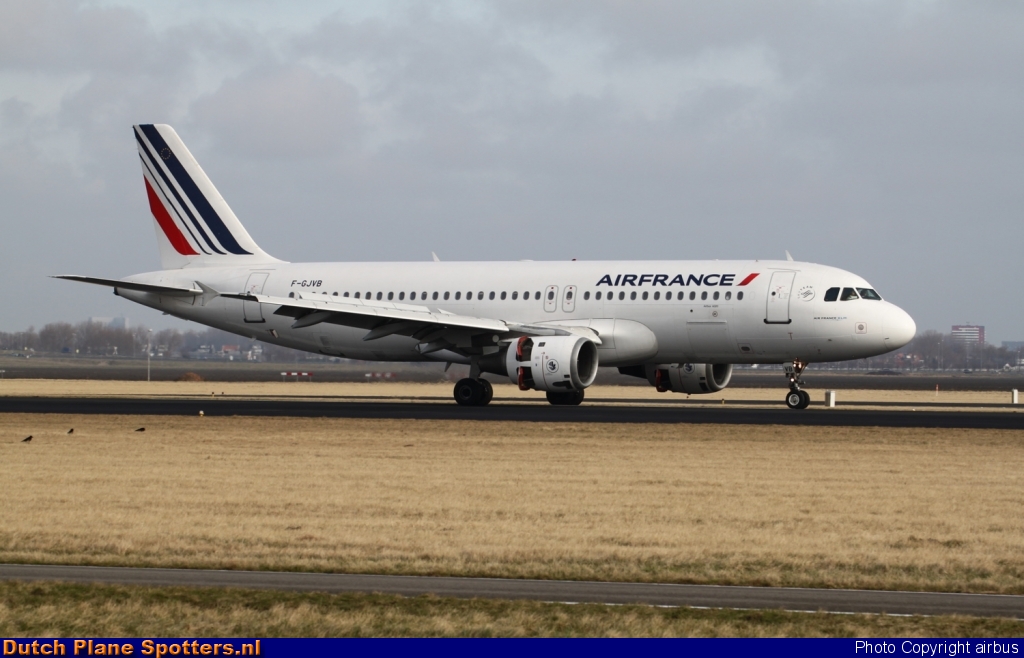 F-GJVB Airbus A320 Air France by airbus