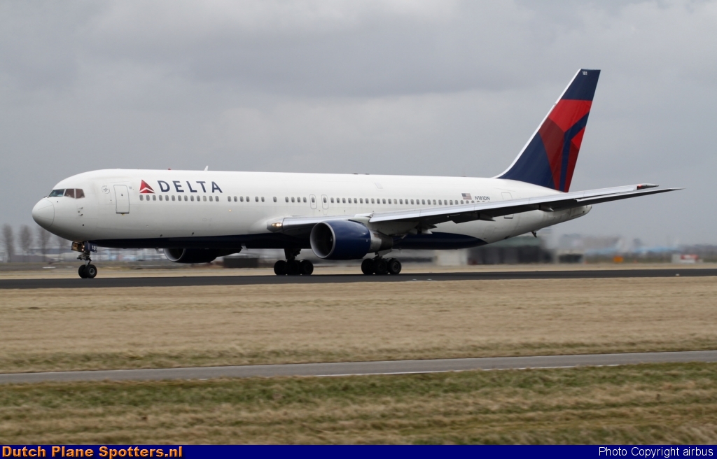 N181DN Boeing 767-300 Delta Airlines by airbus