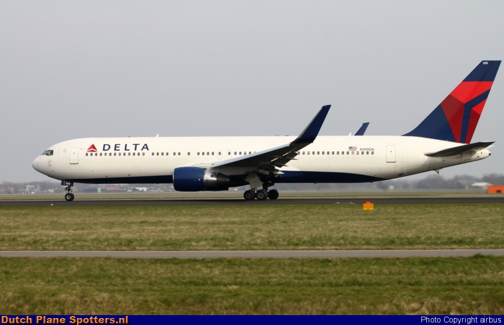N199DN Boeing 767-300 Delta Airlines by airbus