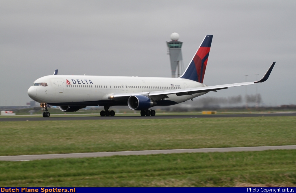 N176DN Boeing 767-300 Delta Airlines by airbus