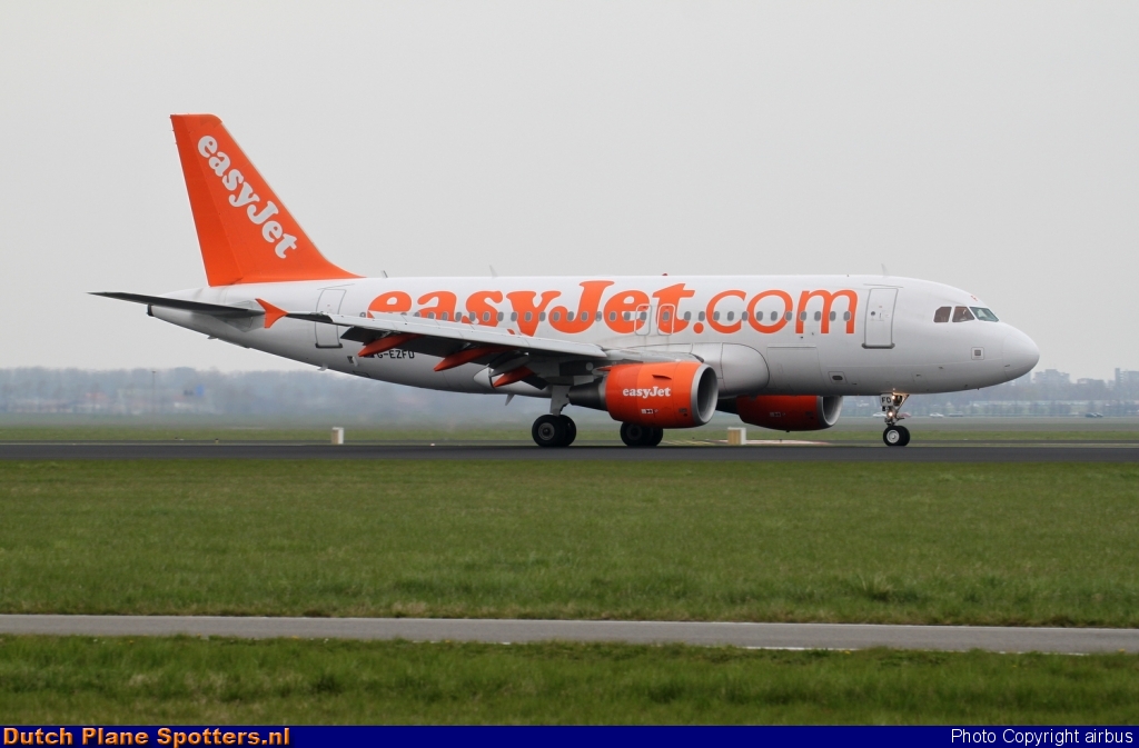 G-EZFD Airbus A319 easyJet by airbus