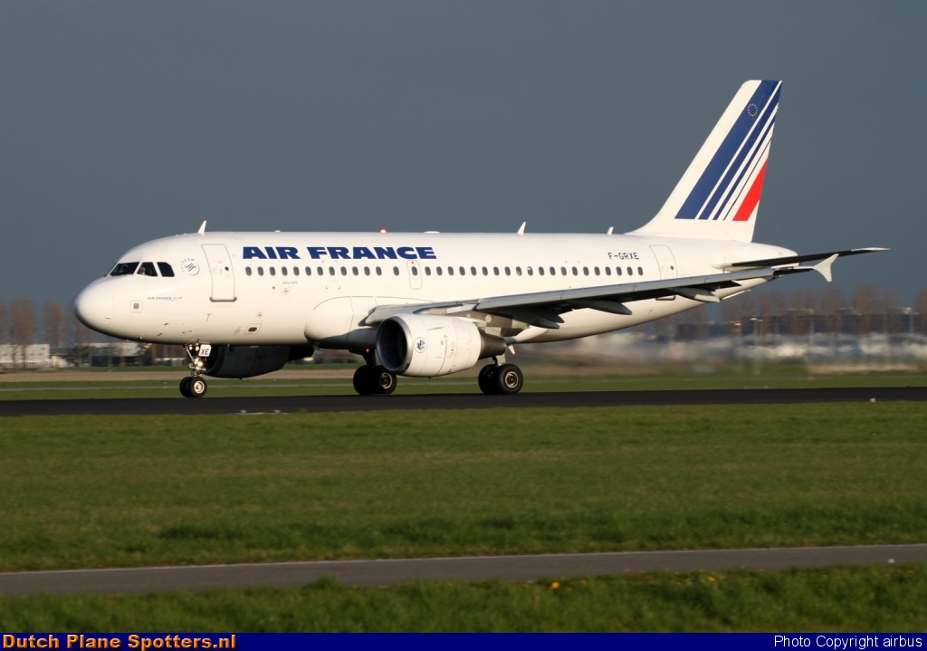F-GRXE Airbus A319 Air France by airbus
