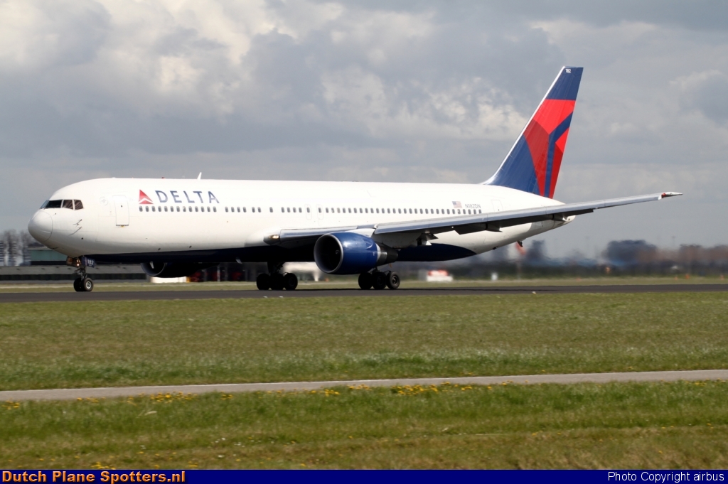 N182DN Boeing 767-300 Delta Airlines by airbus