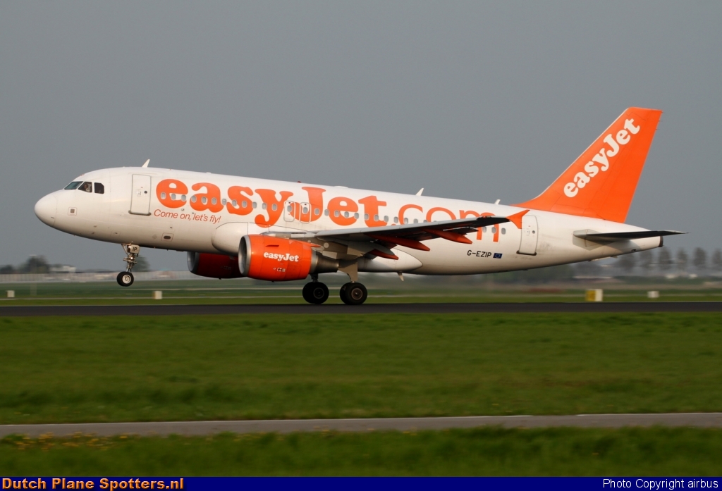 G-EZIP Airbus A319 easyJet by airbus