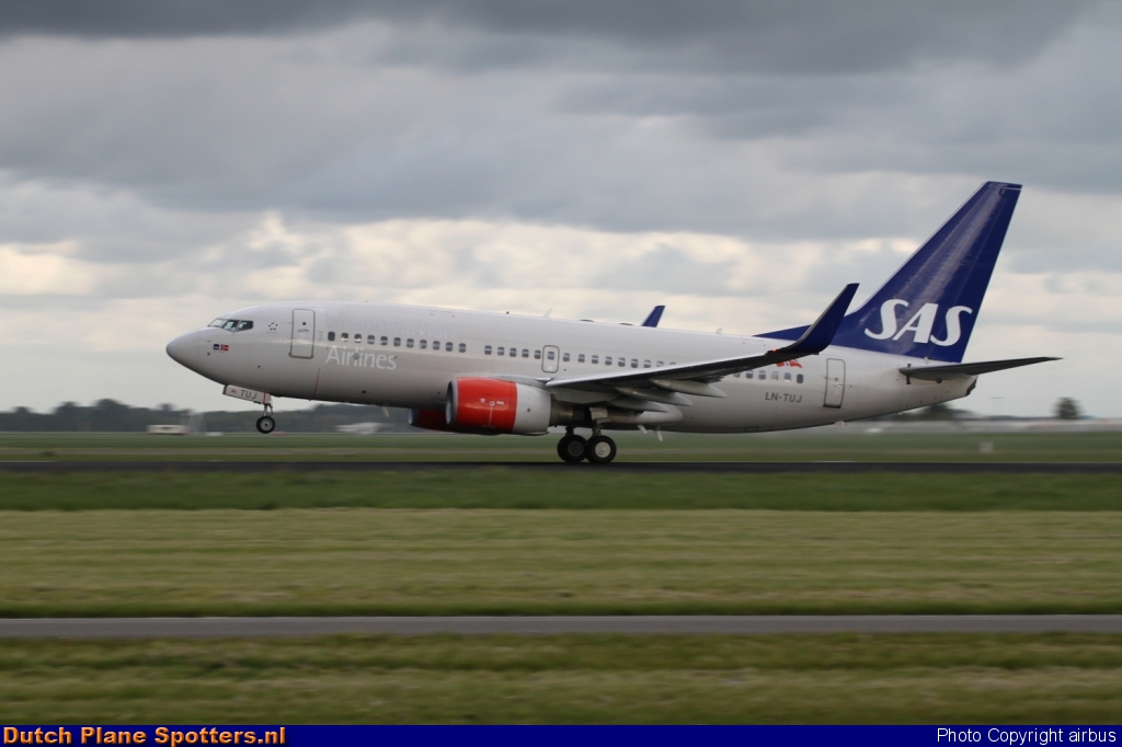 LN-TUJ Boeing 737-700 SAS Scandinavian Airlines by airbus