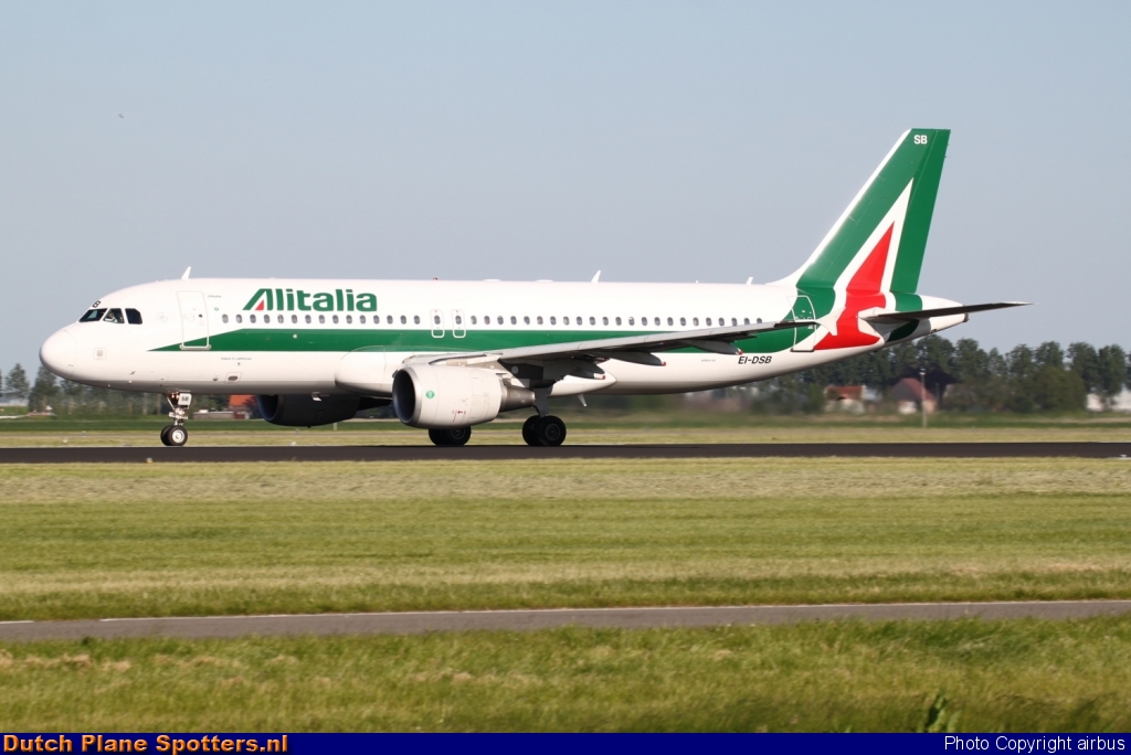 EI-DSB Airbus A320 Alitalia by airbus