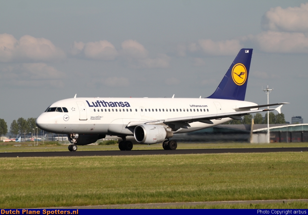 D-AILM Airbus A319 Lufthansa by airbus