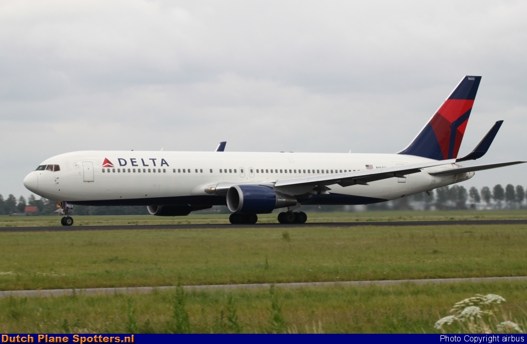 N1603 Boeing 767-300 Delta Airlines by airbus