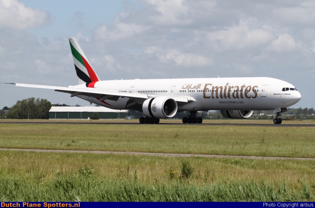 A6-ECG Boeing 777-300 Emirates by airbus