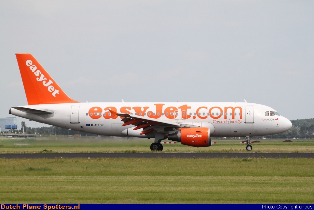 G-EZDF Airbus A319 easyJet by airbus