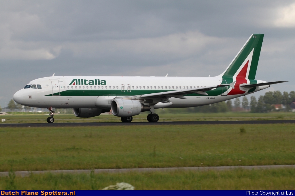 EI-DTE Airbus A320 Alitalia by airbus