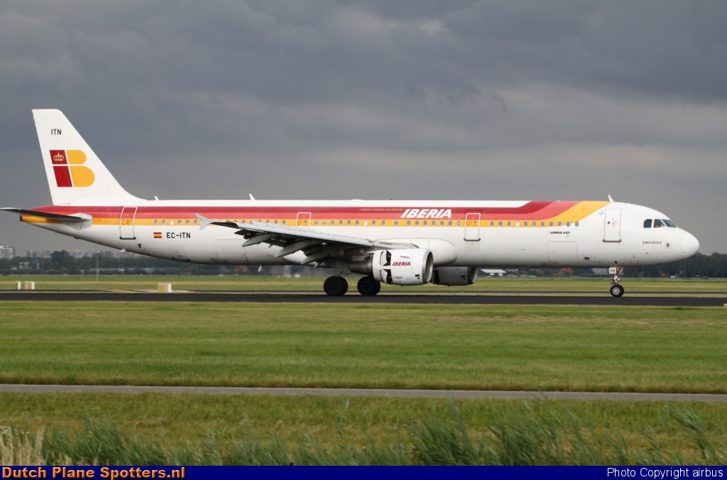 EC-ITN Airbus A321 Iberia by airbus